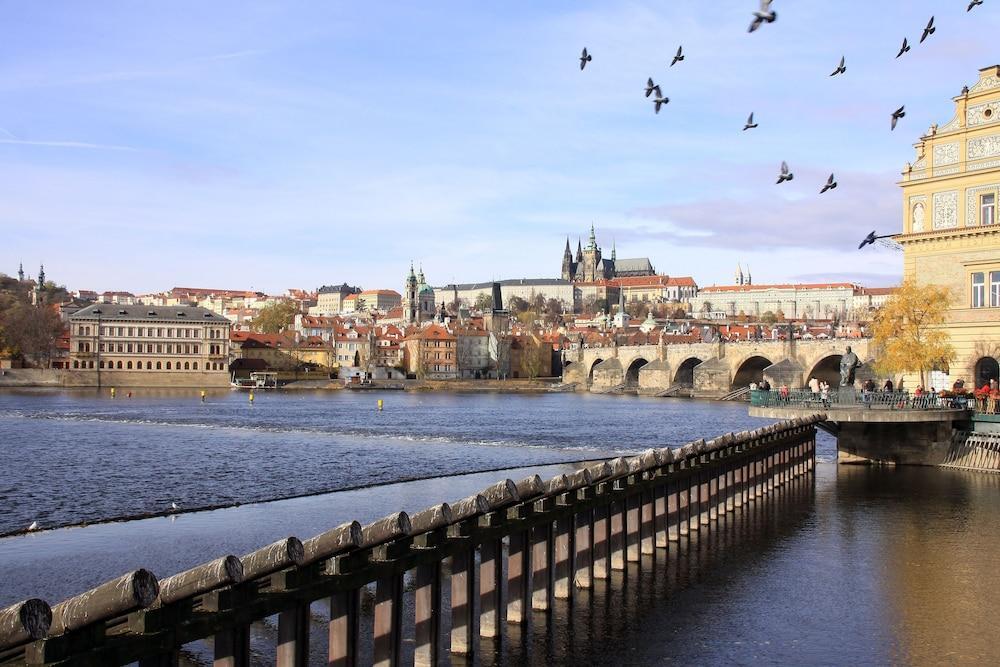 Moods Charles Bridge Hotel Prague Exterior photo